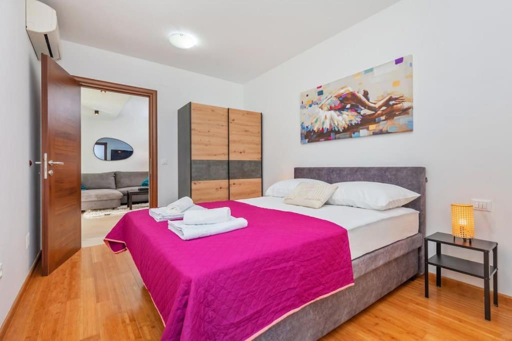 Stylish Two Bedroom Apartment&Garage Parking Place Dubrovnik Eksteriør billede
