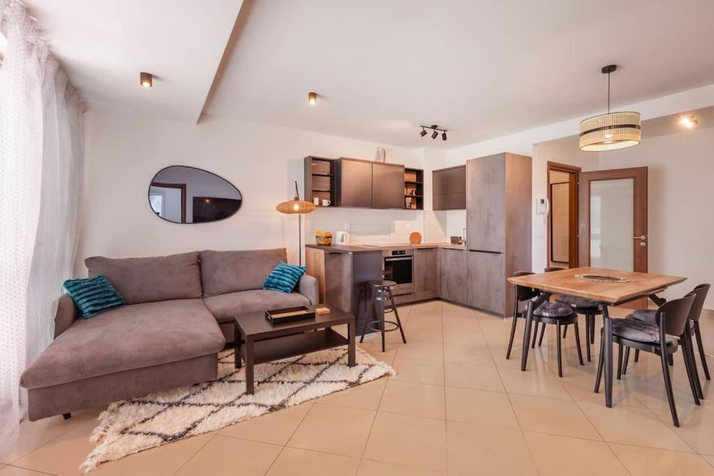Stylish Two Bedroom Apartment&Garage Parking Place Dubrovnik Eksteriør billede