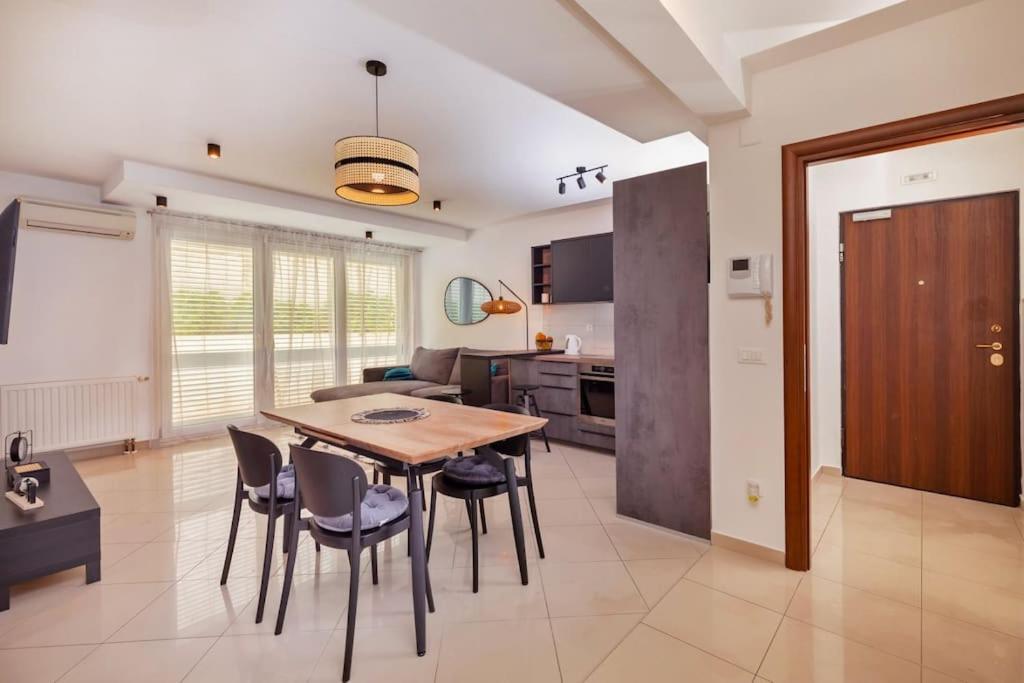 Stylish Two Bedroom Apartment&Garage Parking Place Dubrovnik Eksteriør billede